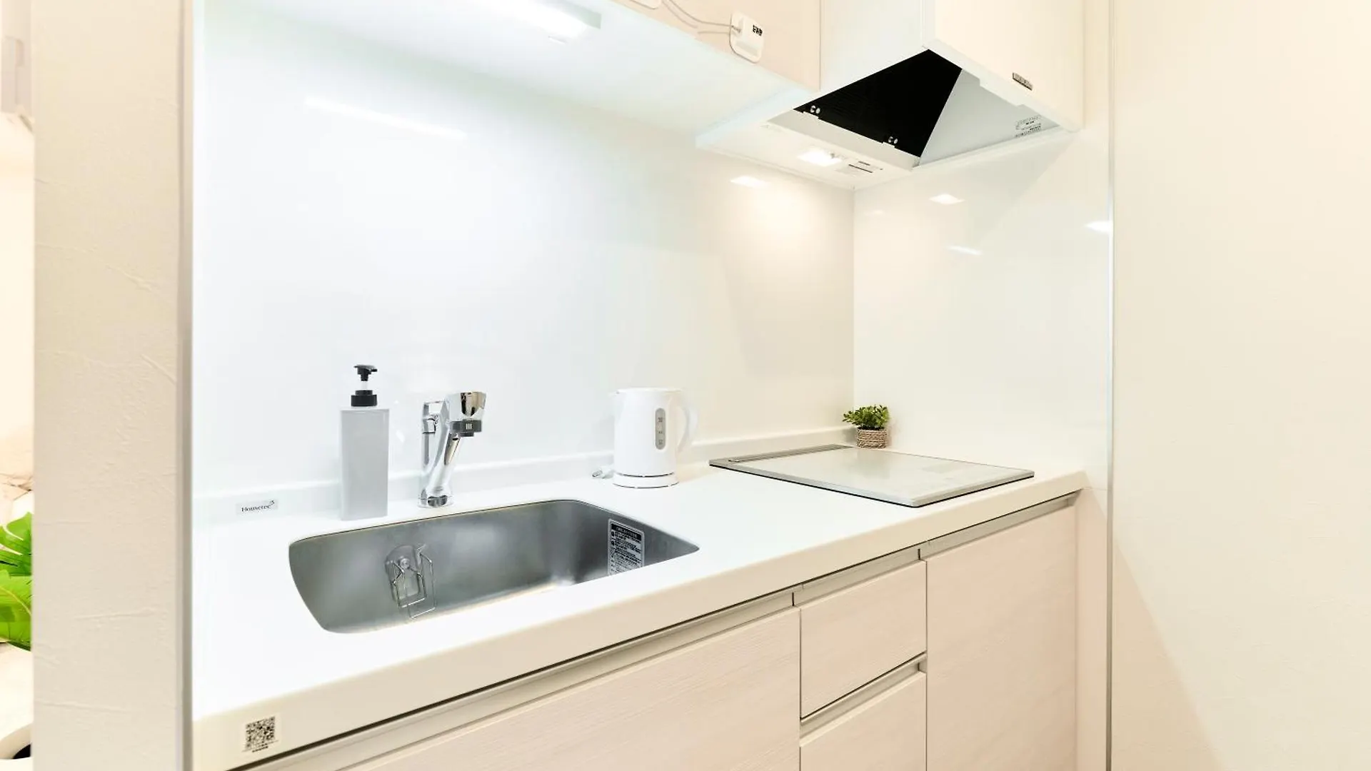 7-Minute Walk From Matsuya-Machi Station! Room 402 大阪